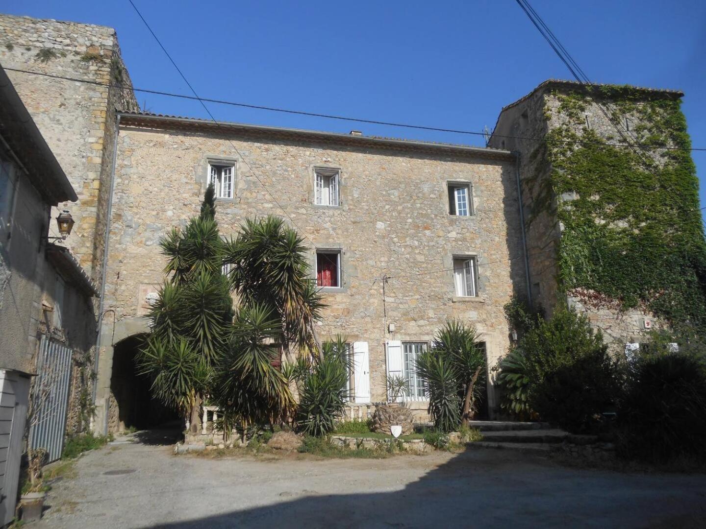 Logis De La Meschaussee, Dans Donjon Du Xie Siecle Canet (Aude) Exterior foto
